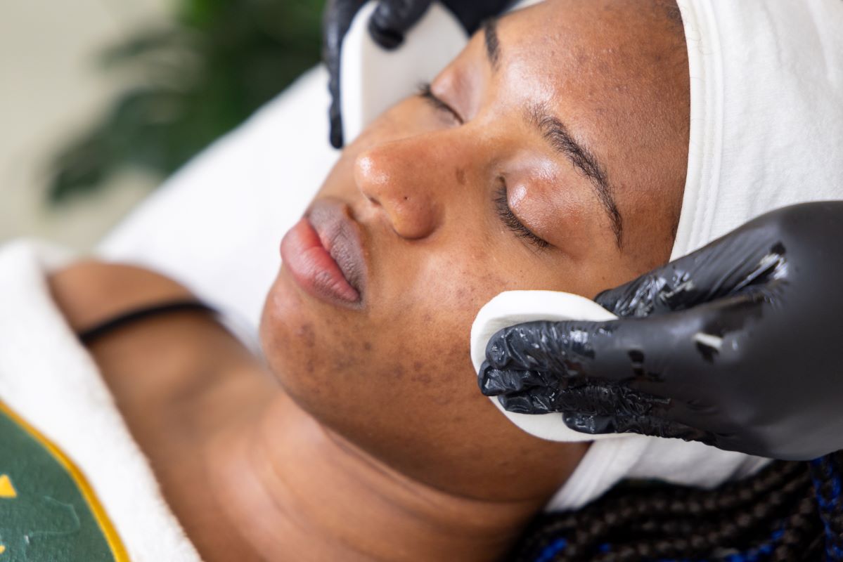 Dr Vanita Rattan Glow Facial treatment at Dr Shaleen Aesthetics